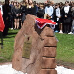 21.04.2023. Łopuszno. Uroczystości katyńskie. / Fot. Szkoła Podstawowa im. Jana Pawła II w Łopusznie