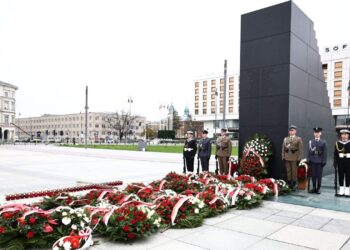 Jesteśmy im winni pamięć i cześć. Świętokrzyscy parlamentarzyści na obchodach 13. rocznicy tragedii smoleńskiej