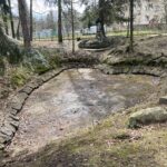 11.04.2023. Czarniecka Góra. Uzdrowisko. Miejsce, w którym kiedyś biło źródło Stefan / Fot. Magdalena Galas-Klusek - Radio Kielce