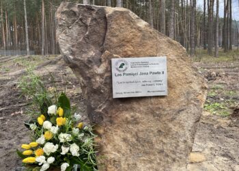 W Wąsoszu posadzono las pamięci Jana Pawła II