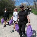 22.04.2023. Pińczów:. Miłośnicy gór posprzątali Garb Pińczowski. / Fot. Marta Gajda-Kruk - Radio Kielce