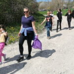 22.04.2023. Pińczów:. Miłośnicy gór posprzątali Garb Pińczowski. / Fot. Marta Gajda-Kruk - Radio Kielce