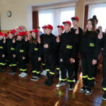 22.04.2023. Wiślica. Ślubowanie wstępujących do Młodzieżowej Drużyny Pożarniczej. / Fot. Marta Gajda-Kruk - Radio Kielce