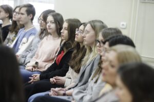 Młodzi dyplomaci w kieleckim „Słowaku”