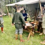 29.04.2023. Nowa Słupia. Majówka w Starożytnej Osadzie - Smaki i potrawy starożytnych hutników / Fot. Muzeum Starożytnego Hutnictwa Świętokrzyskiego im. Mieczysława Radwana w Nowej Słupi