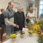 05.04.2023. Sandomierz. Żywność na święta od Caritas Diecezji Sandomierskiej. / Fot. Grażyna Szlęzak - Radio Kielce