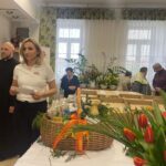 05.04.2023. Sandomierz. Żywność na święta od Caritas Diecezji Sandomierskiej. / Fot. Grażyna Szlęzak - Radio Kielce