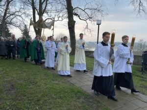 09.04.2023. Sandomierz. Katedra. Rezurekcja / Fot. Grażyna Szlęzak - Radio Kielce