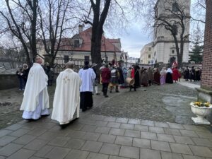 09.04.2023. Sandomierz. Katedra. Rezurekcja / Fot. Grażyna Szlęzak - Radio Kielce