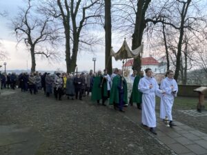 09.04.2023. Sandomierz. Katedra. Rezurekcja / Fot. Grażyna Szlęzak - Radio Kielce