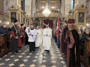 09.04.2023. Sandomierz. Katedra. Rezurekcja / Fot. Grażyna Szlęzak - Radio Kielce