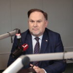 17.04.2023. Studio Polityczne Radia Kielce. Na zdjęciu Marek Kwitek - Prawo i Sprawiedliwość. / Fot. Wiktor Taszłow - Radio Kielce