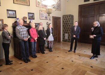 Oblęgorek. Wernisaż wystawy "Imaginarium Afrykańskie Henryka Sienkiewicza"