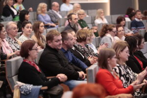 26.04.2023. Kielce. Świętokrzyski Urząd Wojeówdzki w Kielcach. Konferencja na temat mediacji w szkole / Fot. Wiktor Taszłow - Radio Kielce