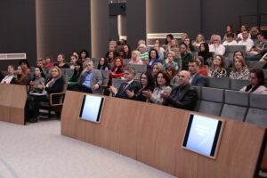 26.04.2023. Kielce. Świętokrzyski Urząd Wojeówdzki w Kielcach. Konferencja na temat mediacji w szkole / Fot. Wiktor Taszłow - Radio Kielce