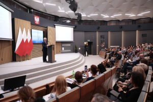 26.04.2023. Kielce. Świętokrzyski Urząd Wojeówdzki w Kielcach. Konferencja na temat mediacji w szkole / Fot. Wiktor Taszłow - Radio Kielce