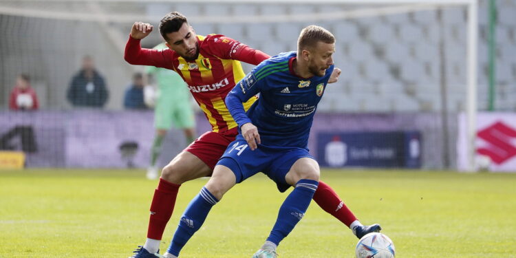 01.04.2023. Kielce. Mecz PKO BP Ekstraklasy: Korona Kielce – Miedź Legnica / Fot. Wiktor Taszłow – Radio Kielce