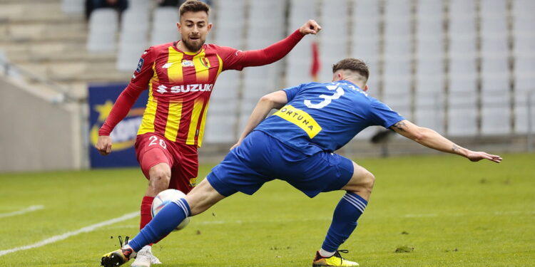 01.04.2023. Kielce. Mecz PKO BP Ekstraklasy: Korona Kielce – Miedź Legnica / Fot. Wiktor Taszłow – Radio Kielce