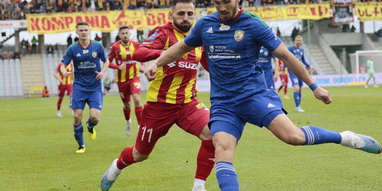 01.04.2023. Kielce. Mecz PKO BP Ekstraklasy: Korona Kielce – Miedź Legnica / Fot. Wiktor Taszłow – Radio Kielce