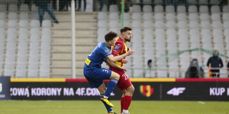 01.04.2023. Kielce. Mecz PKO BP Ekstraklasy: Korona Kielce – Miedź Legnica / Fot. Wiktor Taszłow – Radio Kielce