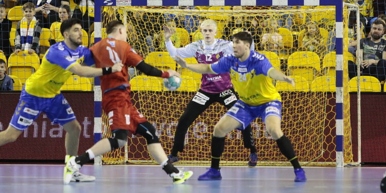 02.04.2023. Kielce. Mecz Industria Kielce – KPR Arged Ostrovia Ostrów Wielkopolski / Fot. Wiktor Taszłow - Radio Kielce