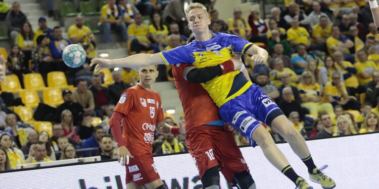 02.04.2023. Kielce. Mecz Industria Kielce – KPR Arged Ostrovia Ostrów Wielkopolski / Fot. Wiktor Taszłow - Radio Kielce