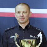 28.04.2023. Kielce. Zawody na najlepszego policjanta ruchu drogowego. Na zdjęciu: asp. Mateusz Strójwąs z KKP Kielce – zwycięzca zawodów / Fot. Jarosław Kubalski – Radio Kielce / Fot. Jarosław Kubalski - Radio Kielce