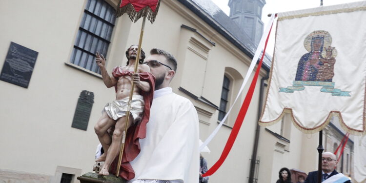 09.04.2023. Kielce. Katedra. Rezurekcja / Fot. Jarosław Kubalski - Radio Kielce