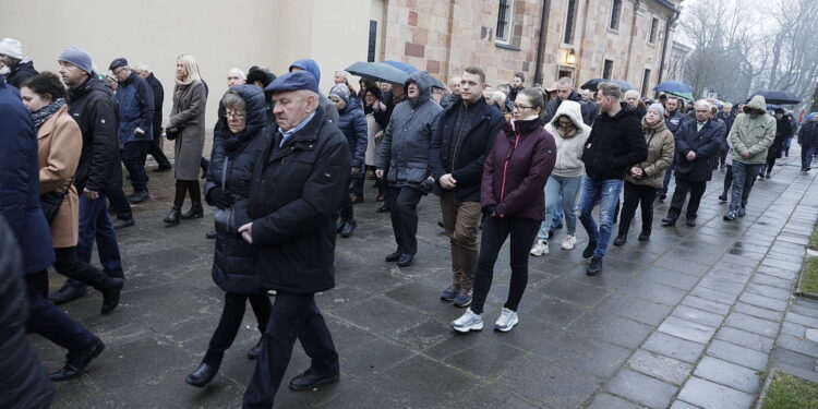 09.04.2023. Kielce. Katedra. Rezurekcja / Fot. Jarosław Kubalski - Radio Kielce