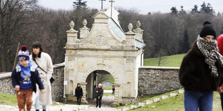 09.04.2023. Święty Krzyż / Fot. Jarosław Kubalski - Radio Kielce