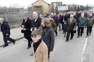 10.04.2023. Suków. Procesja Emaus / Fot. Jarosław Kubalski – Radio Kielce