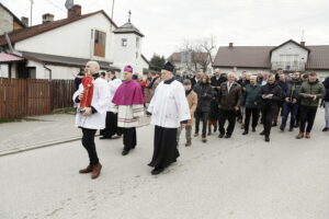 10.04.2023. Suków. Procesja Emaus / Fot. Jarosław Kubalski – Radio Kielce