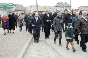 10.04.2023. Suków. Procesja Emaus / Fot. Jarosław Kubalski – Radio Kielce