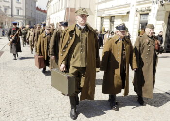 Kielce. Marsz Katyński