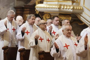 22.04.2023 Kielce. Katedra. Msza z okazji 25 lat sakry biskupa Mariana Florczyka / Fot. Jarosław Kubalski - Radio Kielce