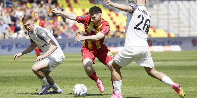 23.04.2023. Kielce. Mecz Korona Kielce - Zagłębie Lubin. / Fot. Jarosław Kubalski - Radio Kielce