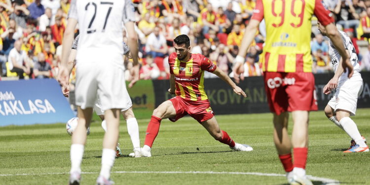 23.04.2023. Kielce. Mecz Korona Kielce - Zagłębie Lubin. / Fot. Jarosław Kubalski - Radio Kielce