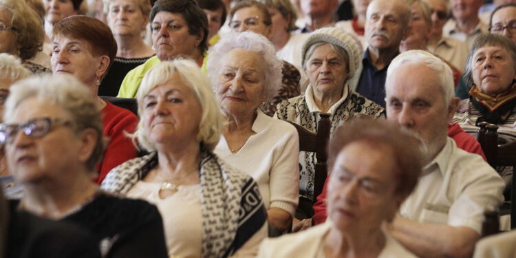 23.04.2023 Kielce. WDK. Seniorshow / Fot. Jarosław Kubalski - Radio Kielce