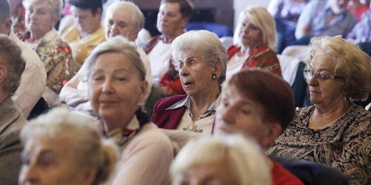 23.04.2023 Kielce. WDK. Seniorshow / Fot. Jarosław Kubalski - Radio Kielce