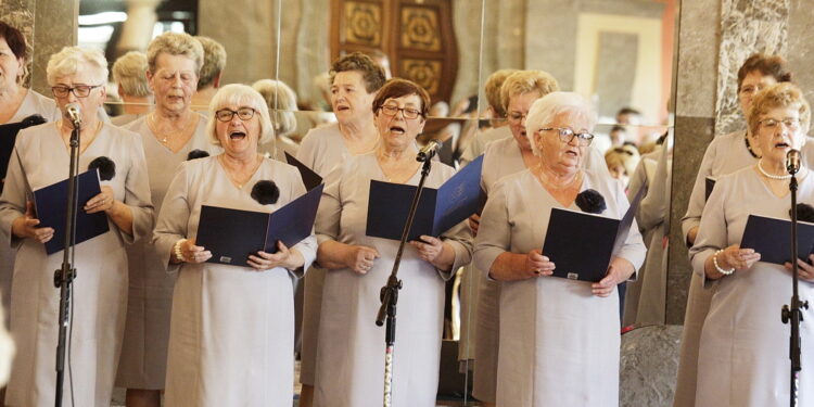 23.04.2023 Kielce. WDK. Seniorshow / Fot. Jarosław Kubalski - Radio Kielce