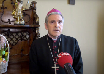 Biskup sandomierski w składzie delegacji watykańskiej