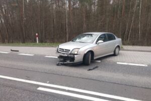 09.04.2023. Lubienia. Zderzenie dwóch aut / Fot. KPP Starachowice