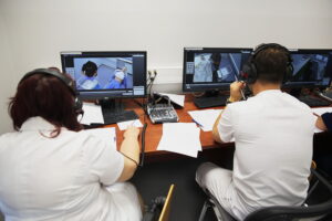 Studenci medycyny będą trenować zabiegi na symulatorach - Radio Kielce