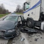 Dwa pojazdy zderzyły się na starej „siódemce” - Radio Kielce 18.04.2023. Kajetanów. Wypadek / Fot. Policja