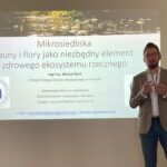 Na zdjęciu Michał Bień - ichtiolog, ekohydrolog z Oddziału Kieleckiego Polskiego Związku Wędkarskiego. / Fot. Daniel Czwartosz - Radio Kielce