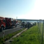 16.05.2023. Kajetanów. Dachowanie na trasie S7 / Fot. KM PSP Kielce