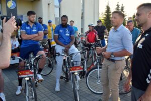 Mistrzowie Polski tym razem rekreacyjnie na rowerach