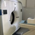 10.05.2023. Morawica. Świętokrzyskie Centrum Psychiatrii. Tomograf komputerowy / Fot. Piotr Kiełbowski