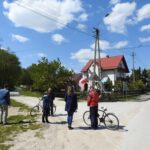 Pasek Mały. Mieszkańcy Piasku Małego i okolicznych miejscowości w gminie Solec Zdrój są niezadowoleni z planowanego przebiegu ścieżki pieszo-rowerowej / Fot. Jarosław Kruk