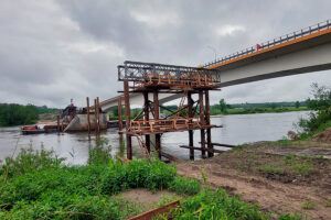 Most w Sandomierzu prawie zdemontowany